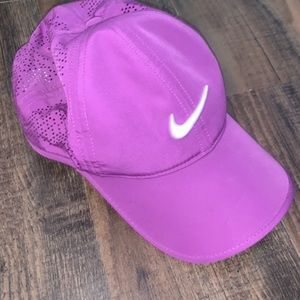Women’s Nike hat